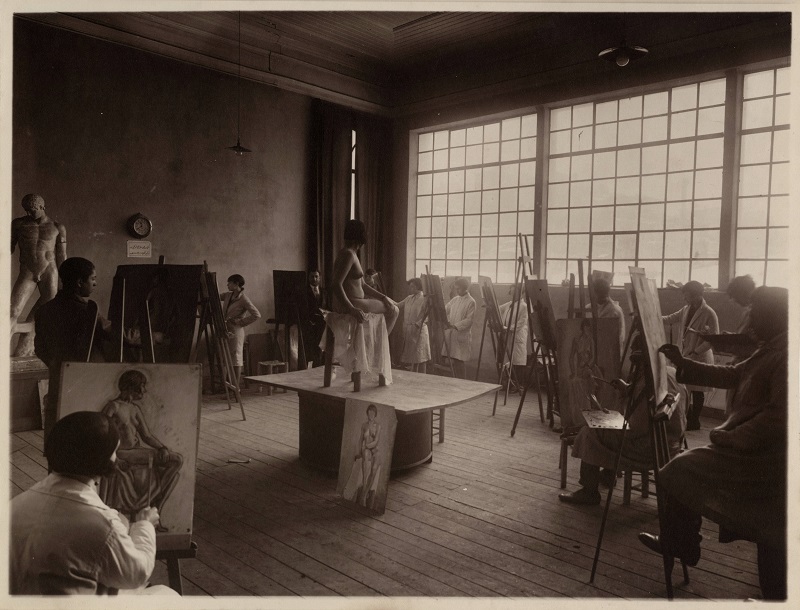 Kız ve erkek öğrenciler beraber ders almaya başladıklarında