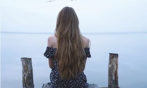 Yalnızlığı Sen Seçmedin